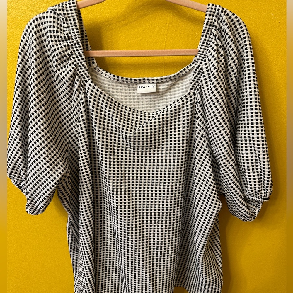 Black & white checkered blouse